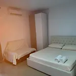 Aprtment Urbannest Apartman *