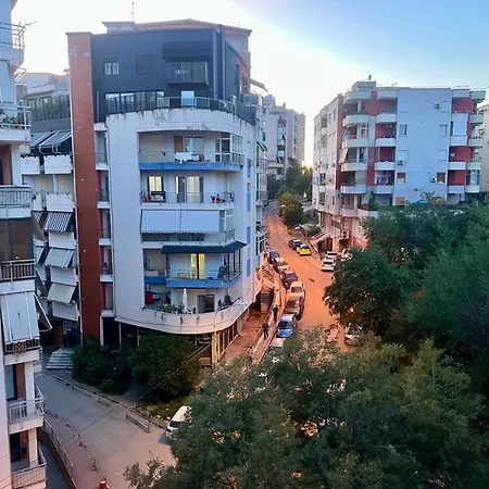 Aprtment Urbannest Apartment *