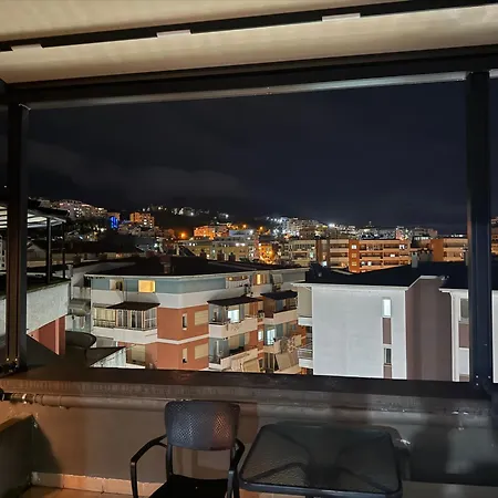 Aprtment Urbannest 아파트 *