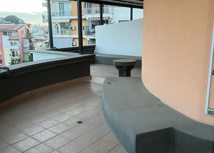 아파트 Aprtment Urbannest