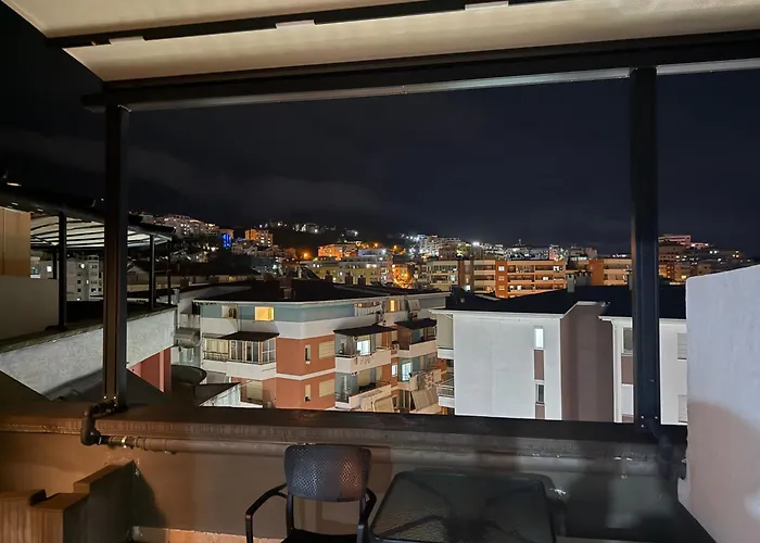 Aprtment Urbannest 아파트 *