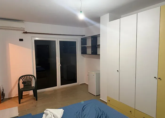 Aprtment Urbannest 아파트 *